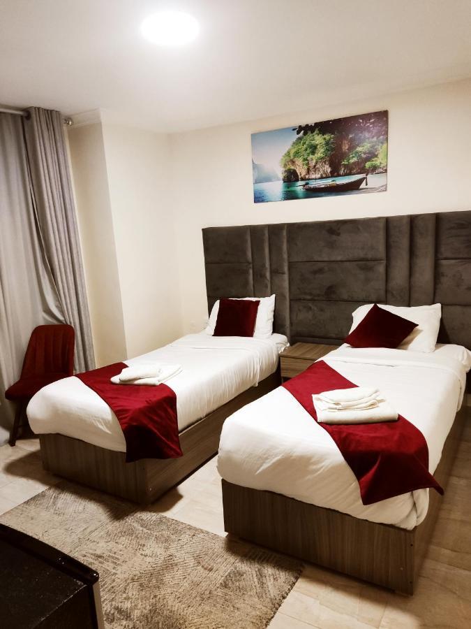 Golden Plaza Hotel عمان المظهر الخارجي الصورة