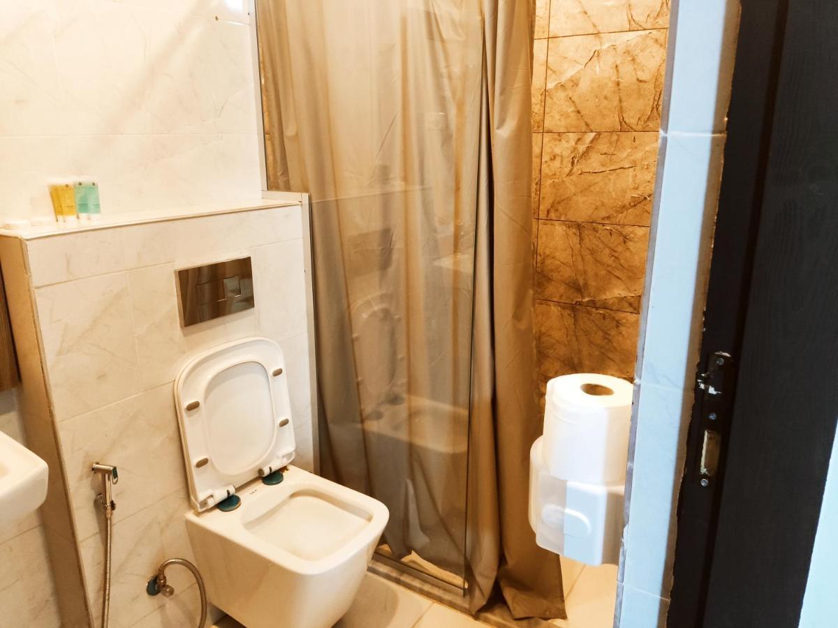 Golden Plaza Hotel عمان المظهر الخارجي الصورة