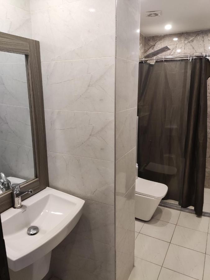 Golden Plaza Hotel عمان المظهر الخارجي الصورة